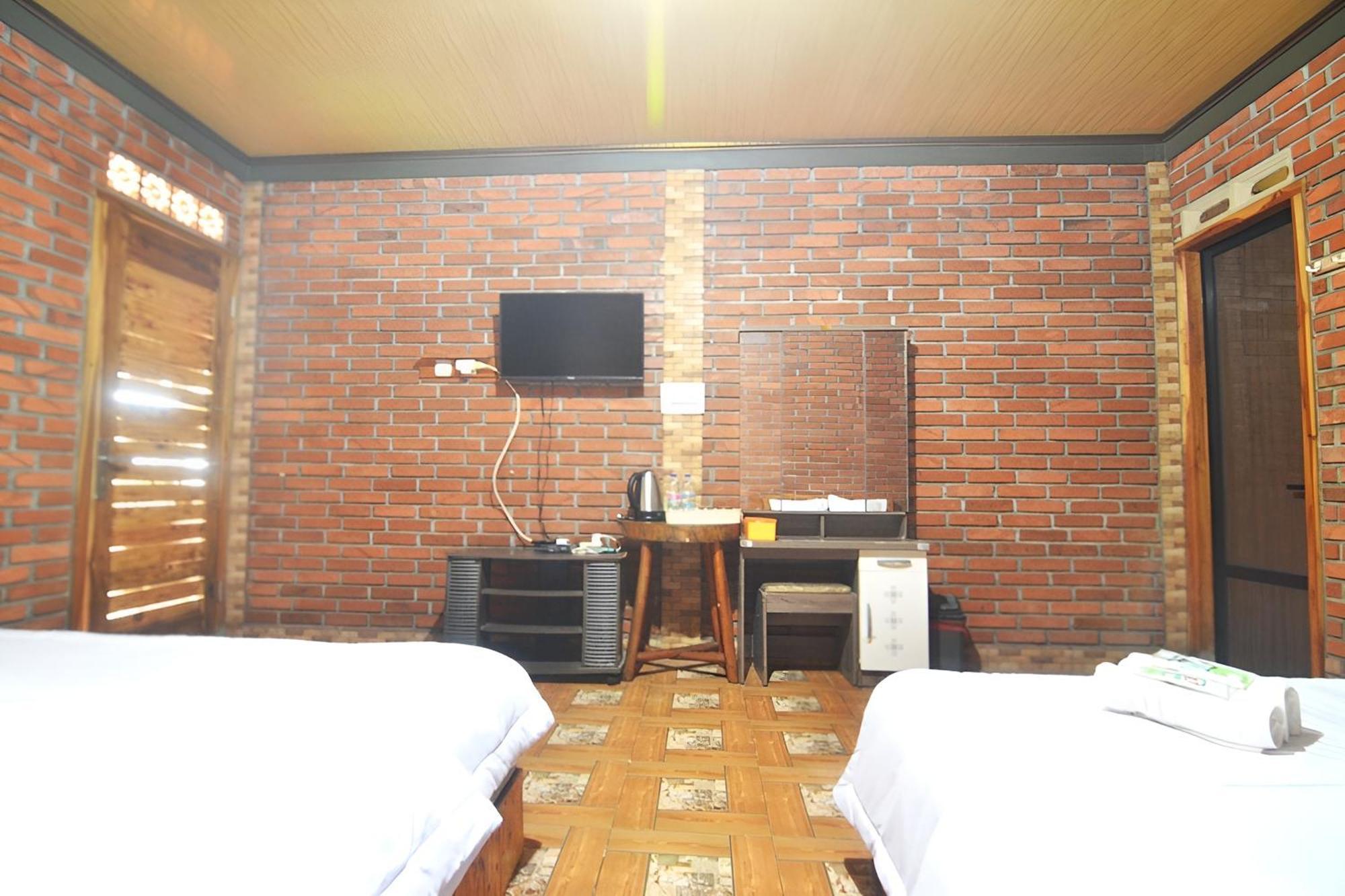 Villa Kopiori Yogyakarta Bagian luar foto