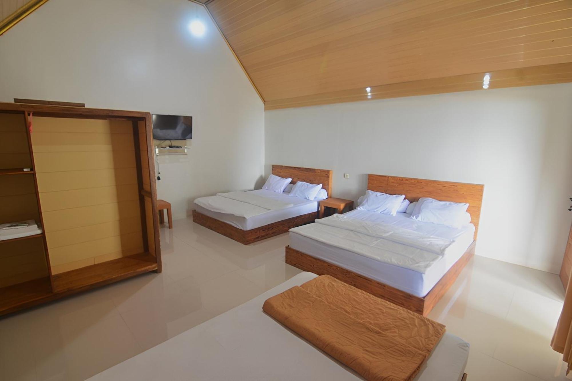 Villa Kopiori Yogyakarta Bagian luar foto