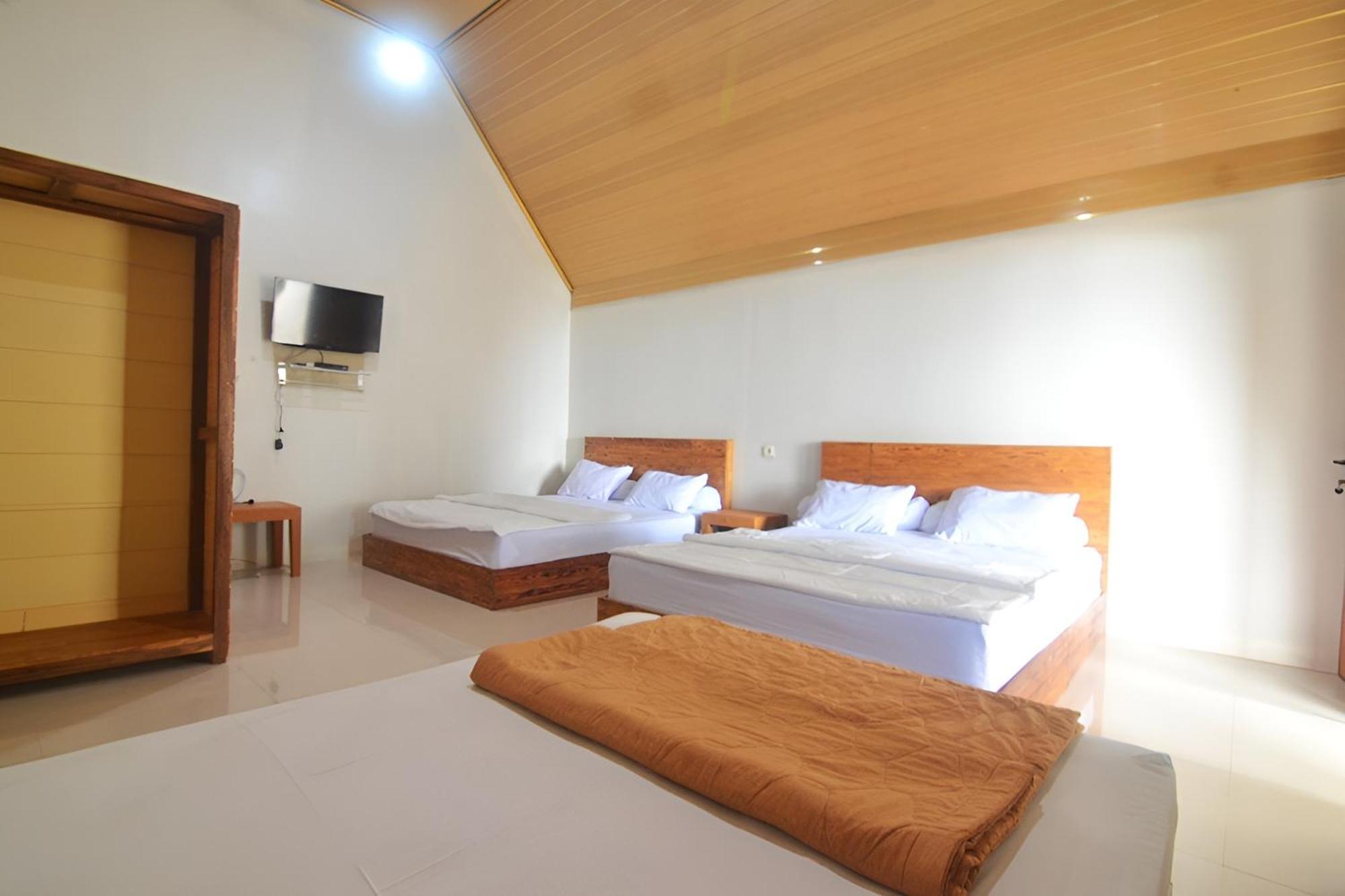 Villa Kopiori Yogyakarta Bagian luar foto
